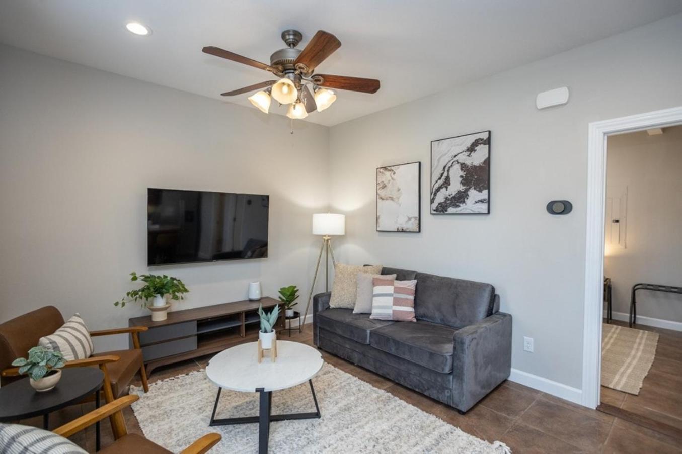 Tiny Home With Hot Tub Near Ft Leonard Wood! Waynesville Bagian luar foto